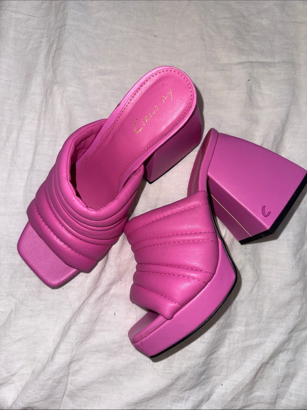Circus By Sam Elderman Women's Pink Quilted Block Heel Slide Sandals